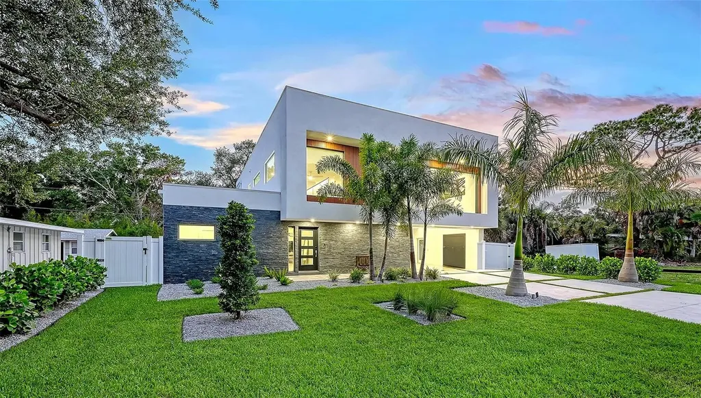 2050 Euclid Terrace Sarasota FL 34239