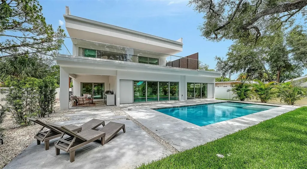2050 Euclid Terrace Sarasota FL 34239