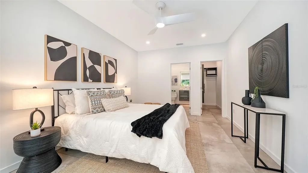 2050 Euclid Terrace Sarasota FL 34239