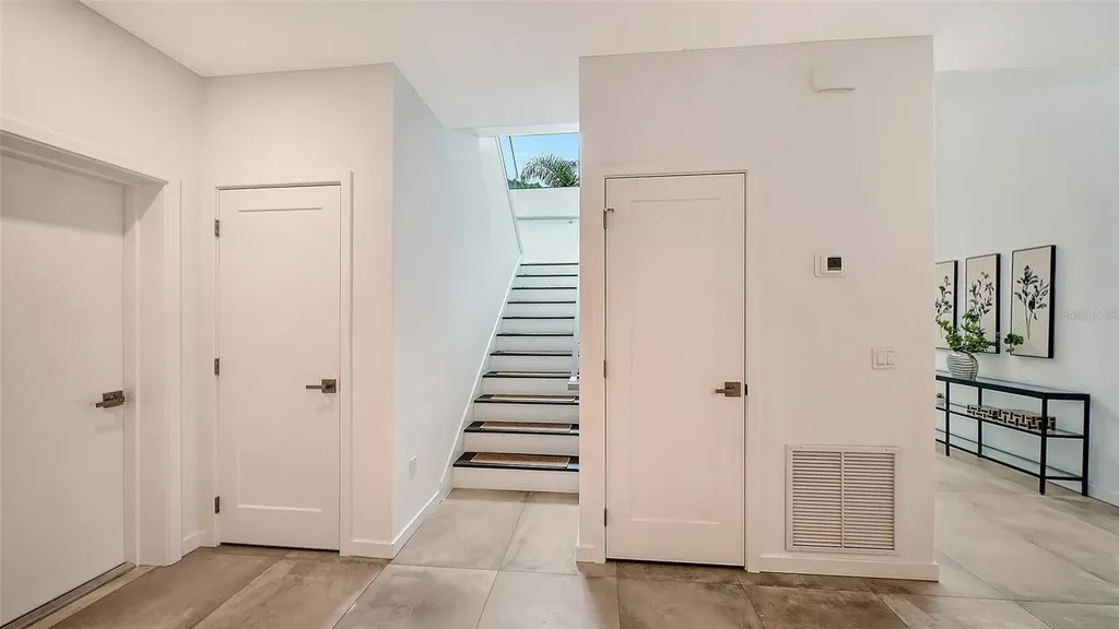 2050 Euclid Terrace Sarasota FL 34239
