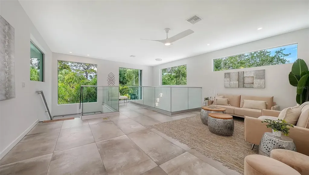 2050 Euclid Terrace Sarasota FL 34239