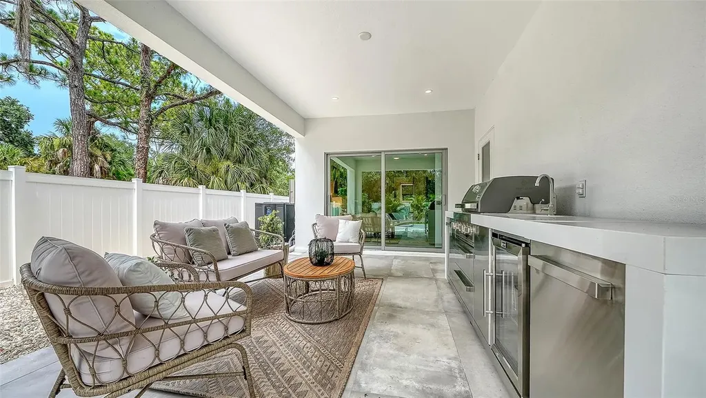 2050 Euclid Terrace Sarasota FL 34239