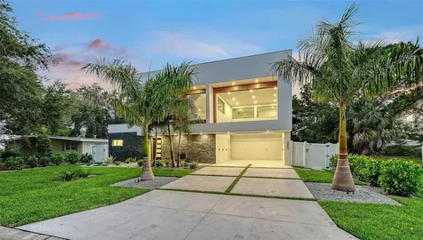 2050 Euclid Terrace Sarasota FL 34239