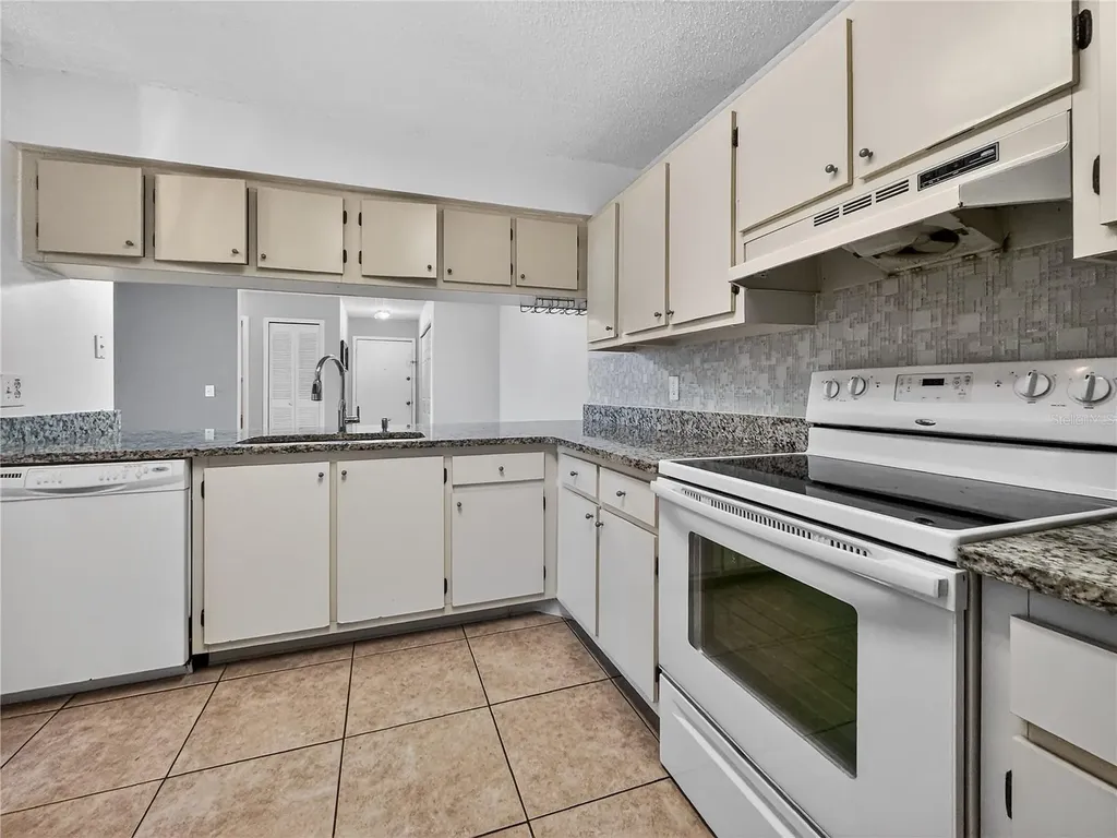 602 Kenwick Circle Casselberry FL 32707