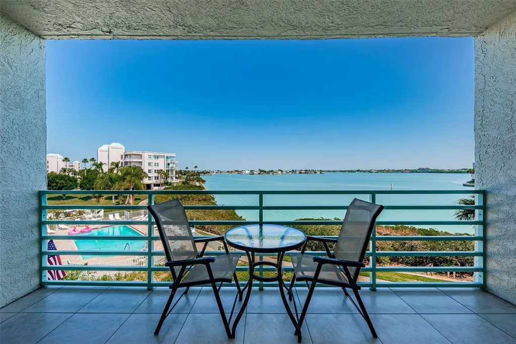 7979 Sailboat Key Boulevard S South Pasadena FL 33707