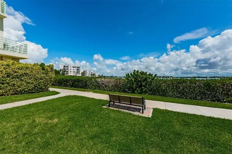 7979 Sailboat Key Boulevard S South Pasadena FL 33707