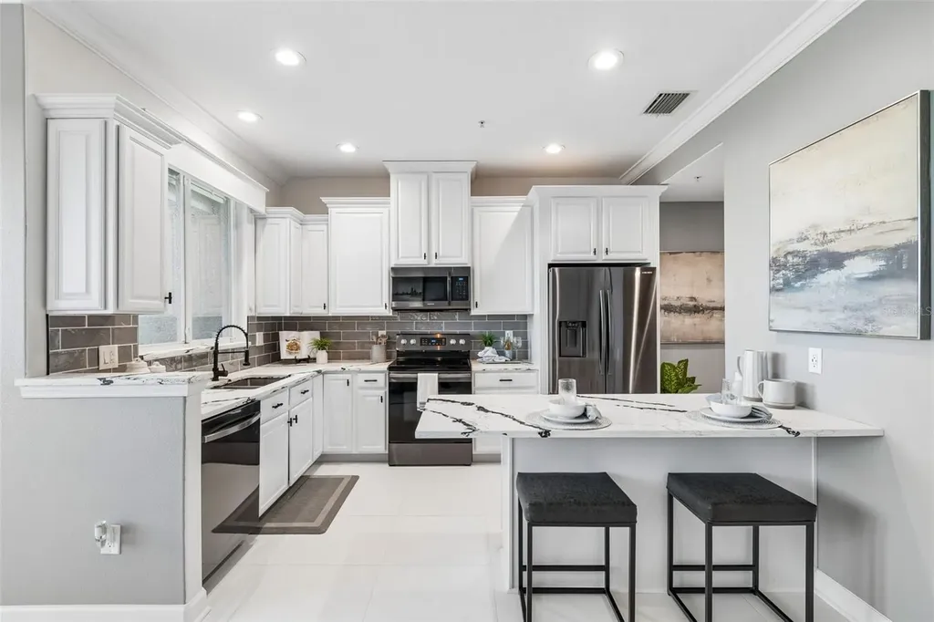 4326 Spinnaker Cove Lane Tampa FL 33615