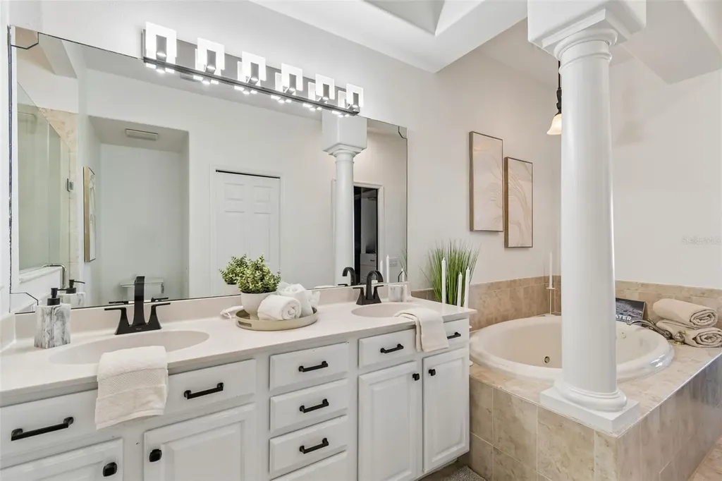 4326 Spinnaker Cove Lane Tampa FL 33615