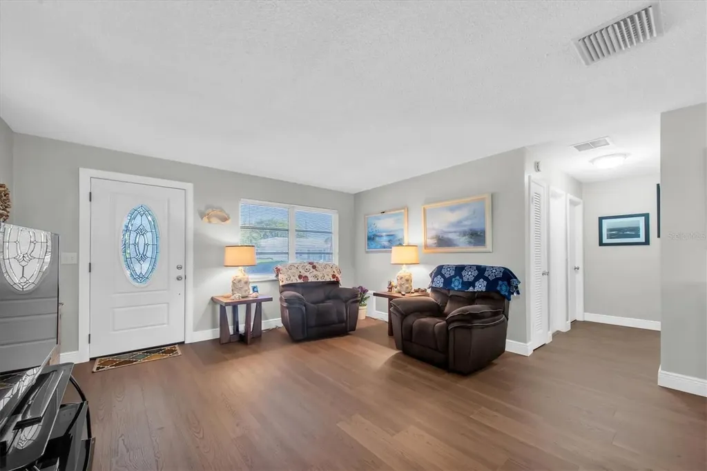 4526 101st Avenue N Pinellas Park FL 33782