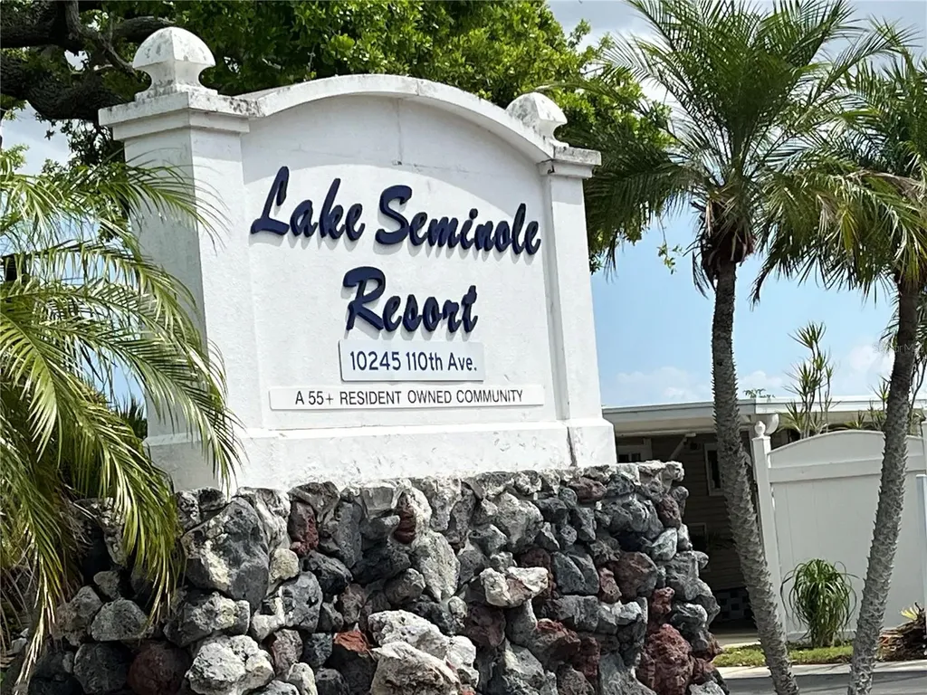 11128 102nd Way Largo FL 33773