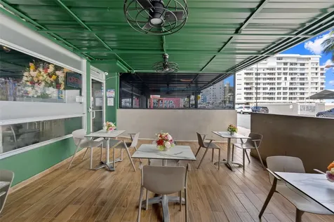 5916 Avenida Isla Verde Carolina PR 00979