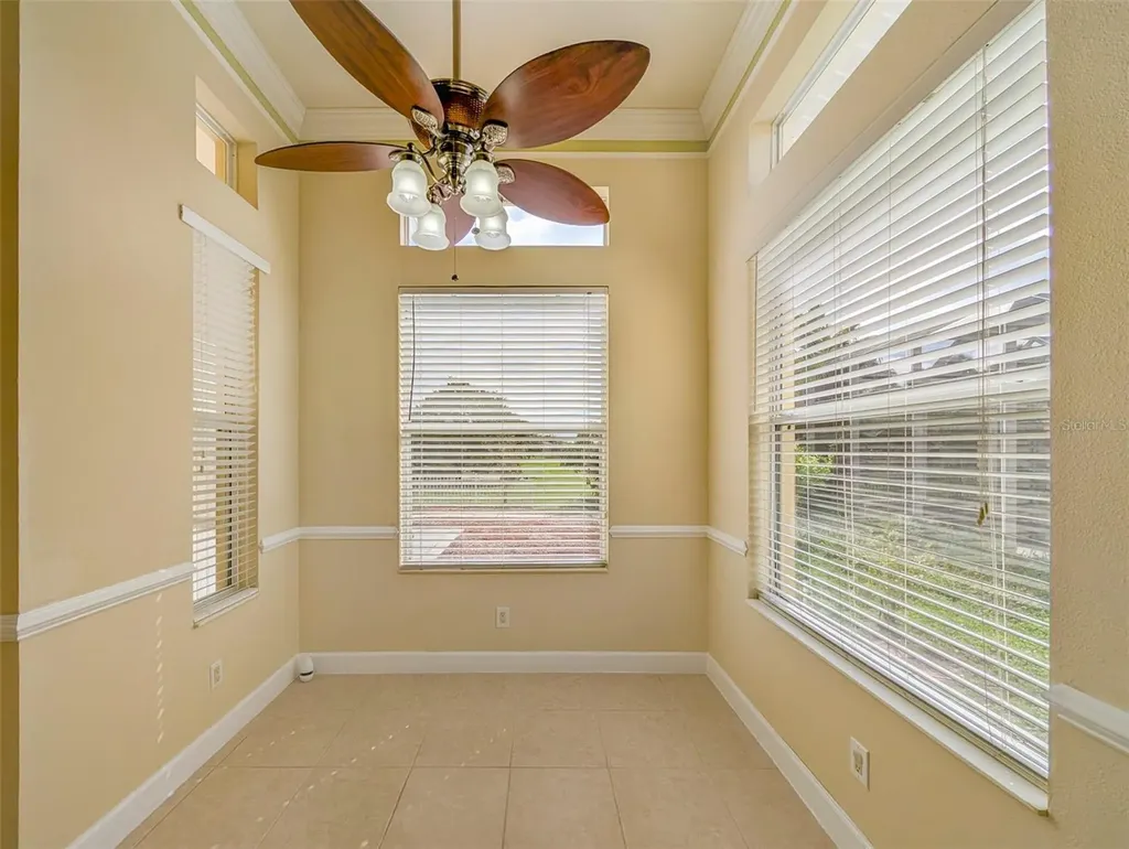 6507 37th Street E Sarasota FL 34243