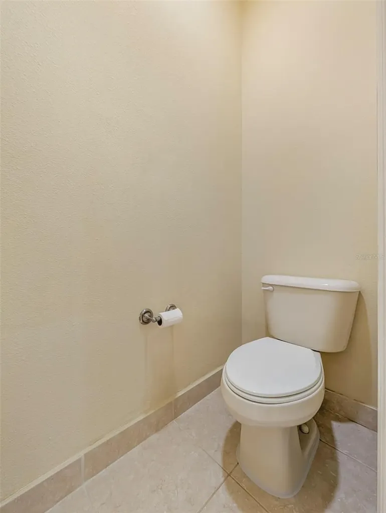 6507 37th Street E Sarasota FL 34243