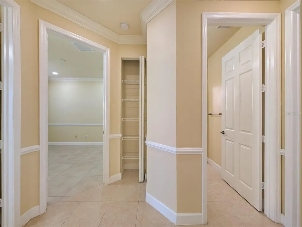 6507 37th Street E Sarasota FL 34243