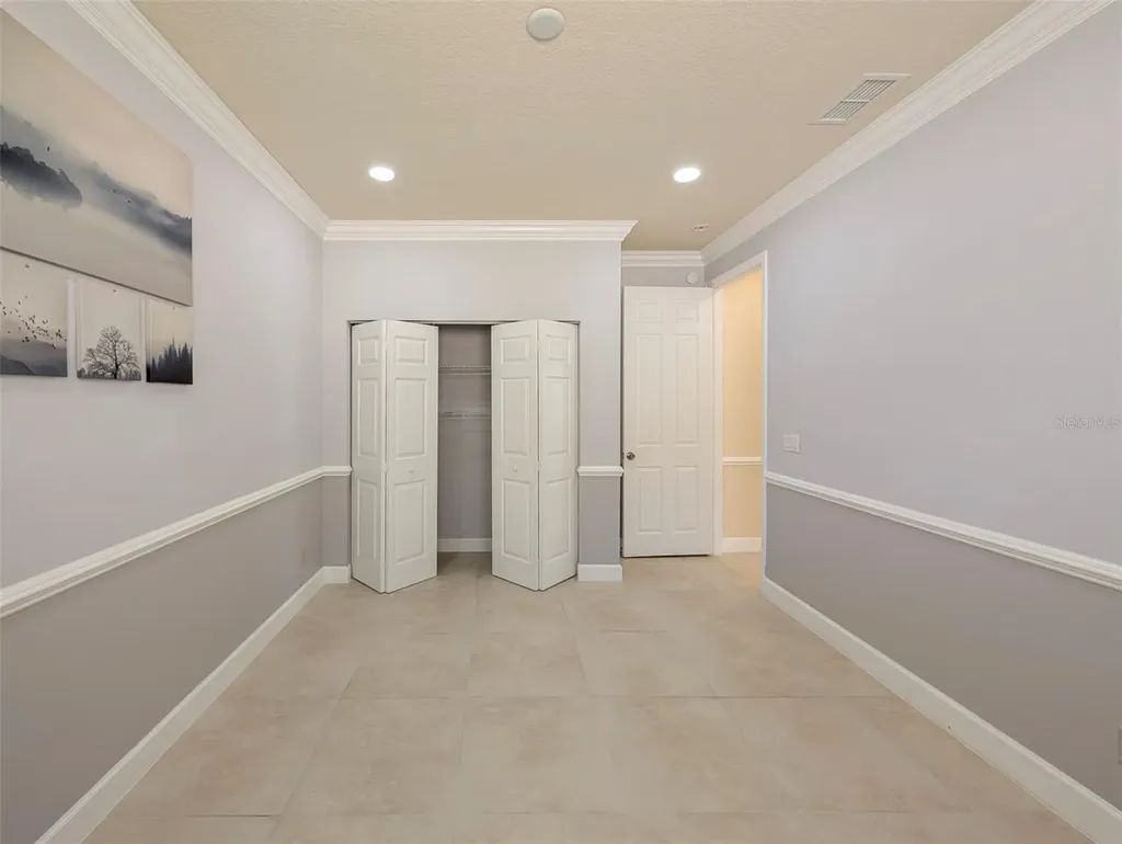 6507 37th Street E Sarasota FL 34243