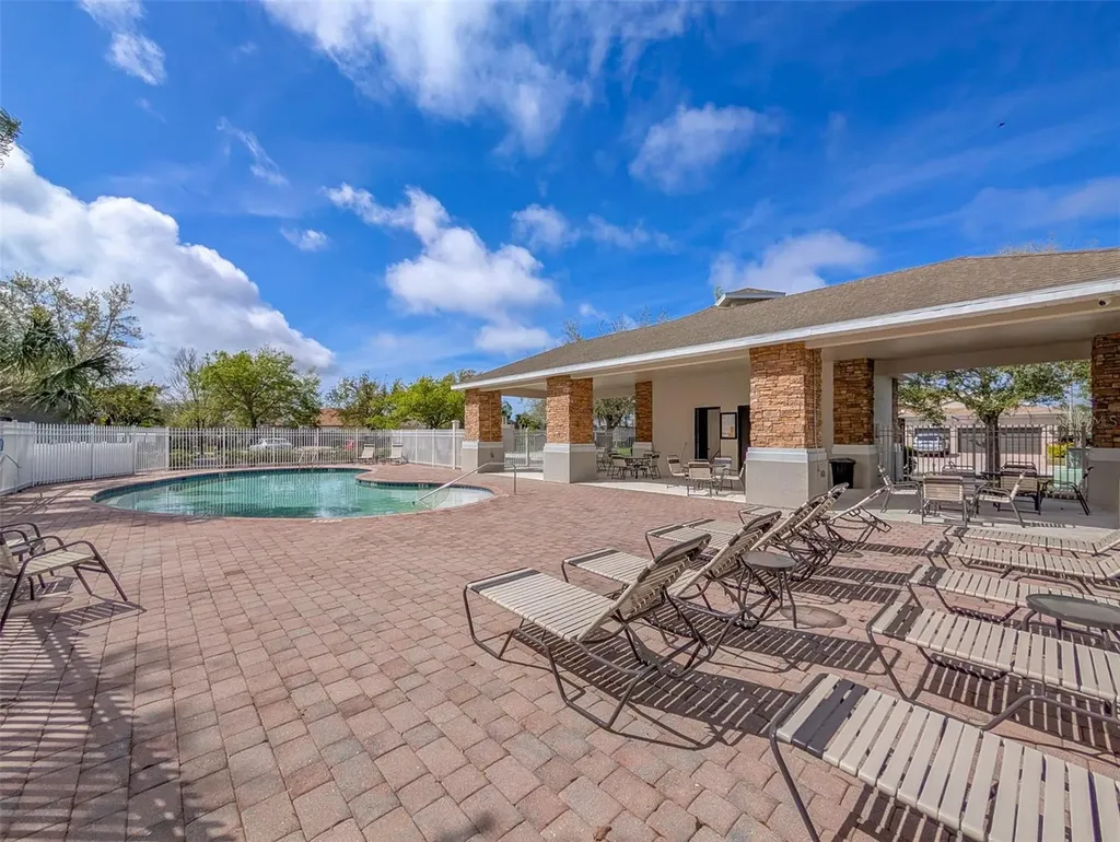 6507 37th Street E Sarasota FL 34243