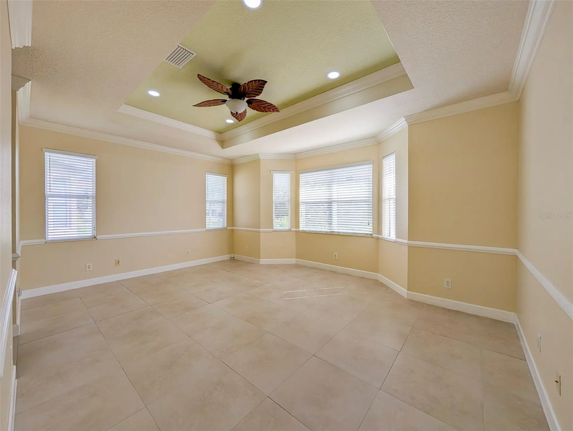 6507 37th Street E Sarasota FL 34243