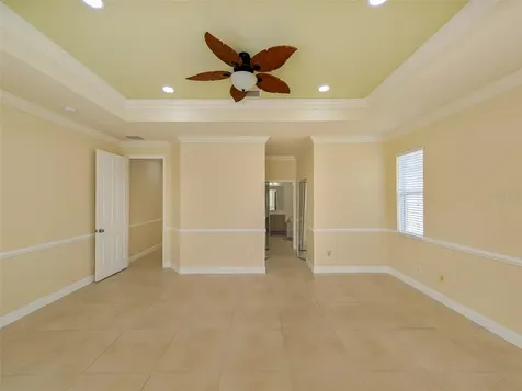 6507 37th Street E Sarasota FL 34243