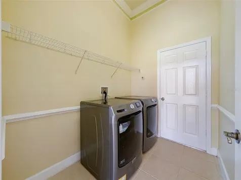 6507 37th Street E Sarasota FL 34243