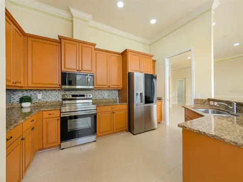 6507 37th Street E Sarasota FL 34243