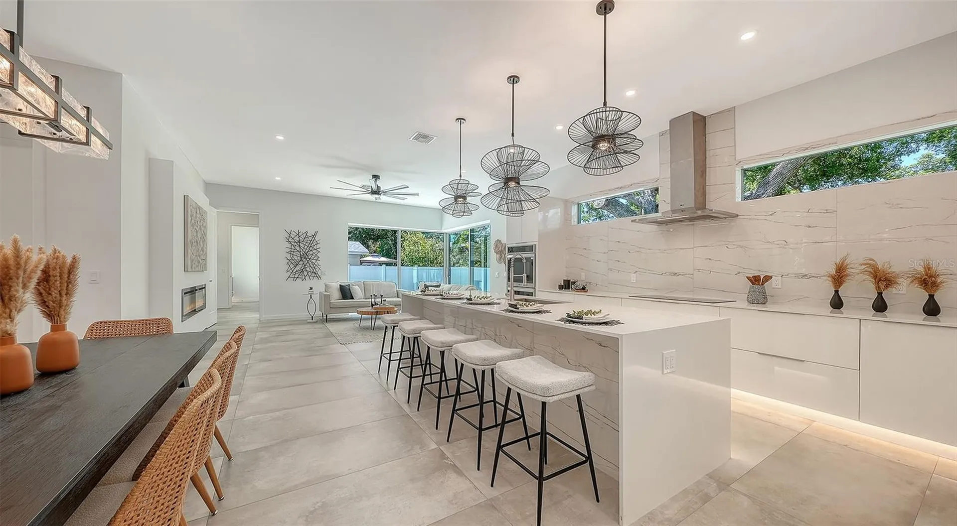 2010 Hyde Park Circle Sarasota FL 34239