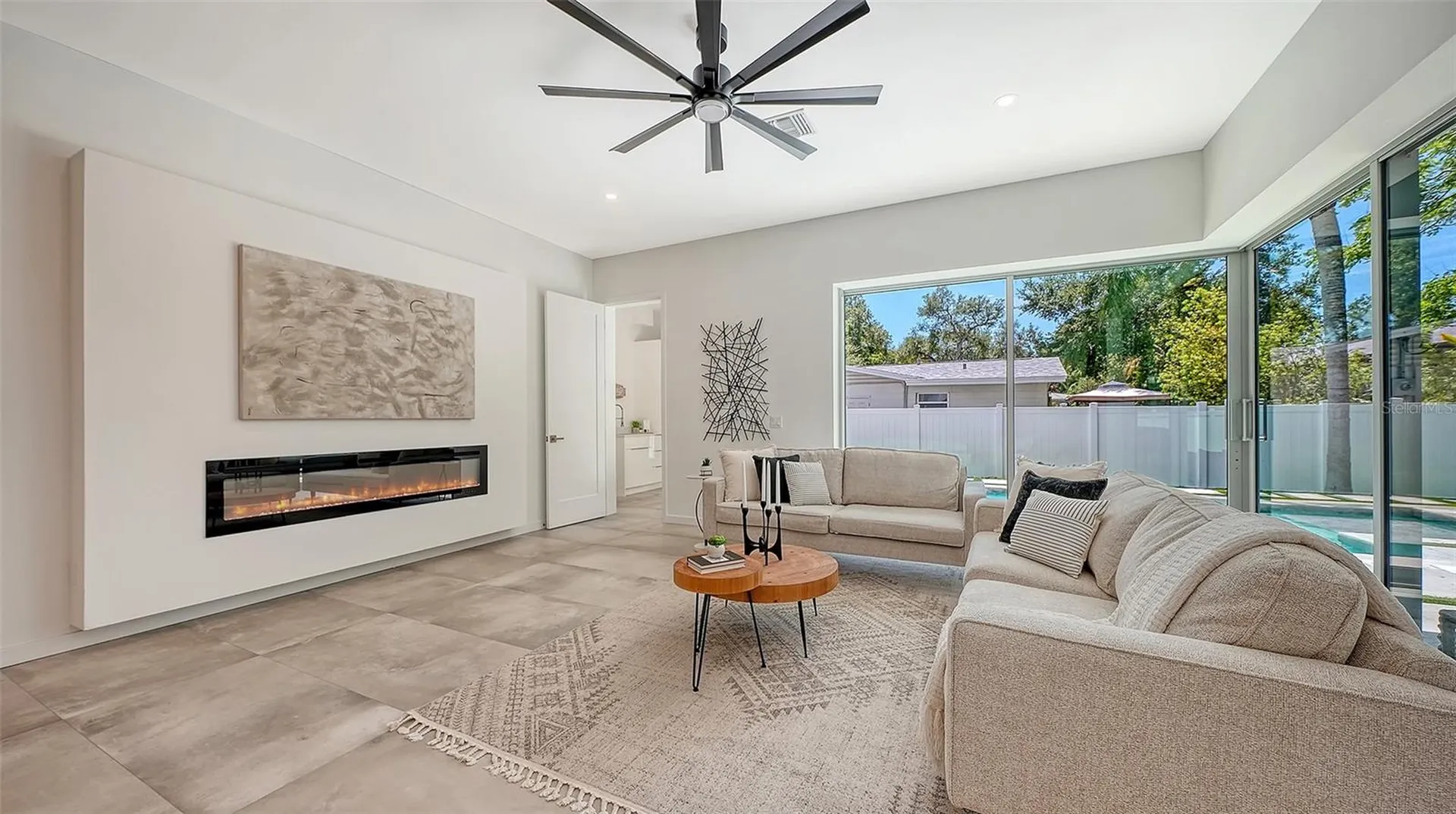 2010 Hyde Park Circle Sarasota FL 34239