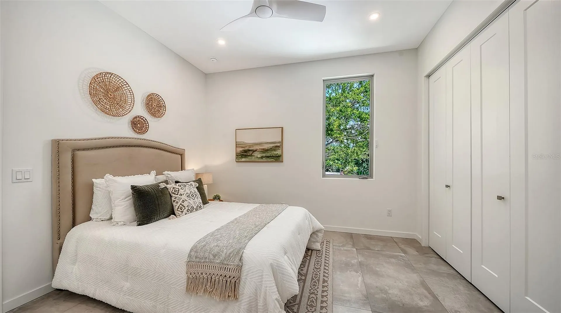 2010 Hyde Park Circle Sarasota FL 34239