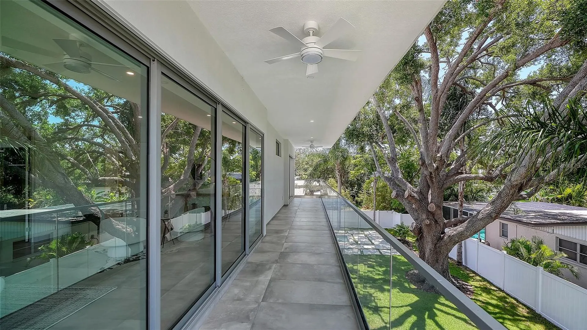 2010 Hyde Park Circle Sarasota FL 34239
