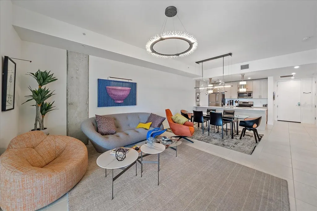332 Cocoanut Avenue Sarasota FL 34236