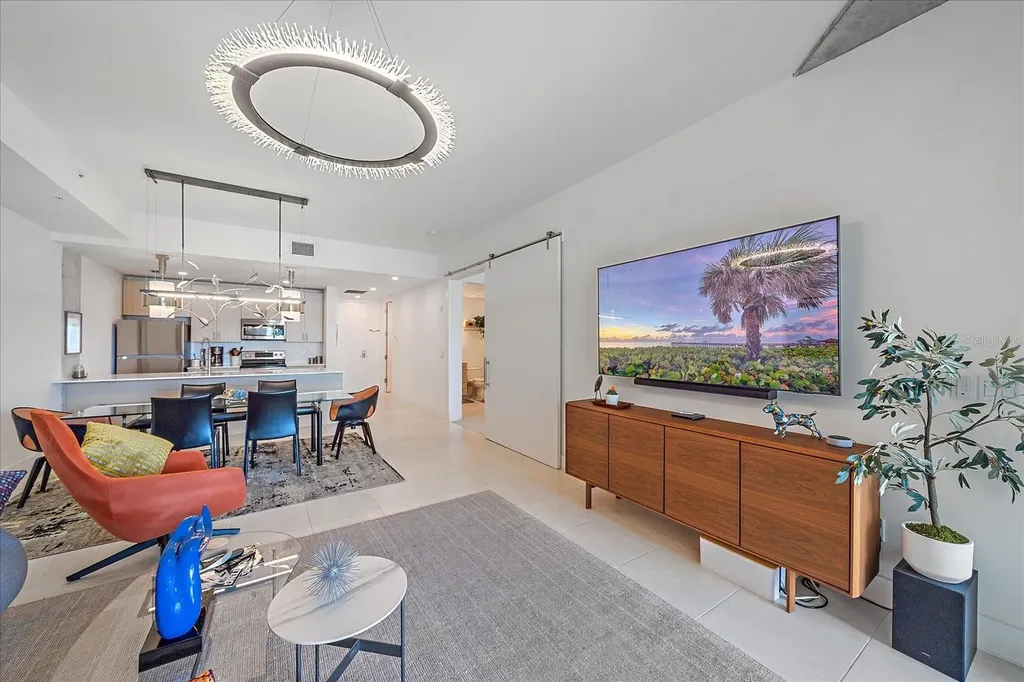 332 Cocoanut Avenue Sarasota FL 34236