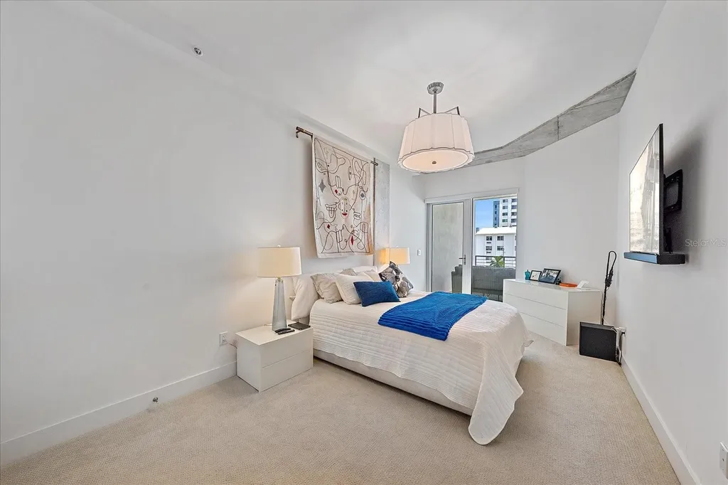 332 Cocoanut Avenue Sarasota FL 34236