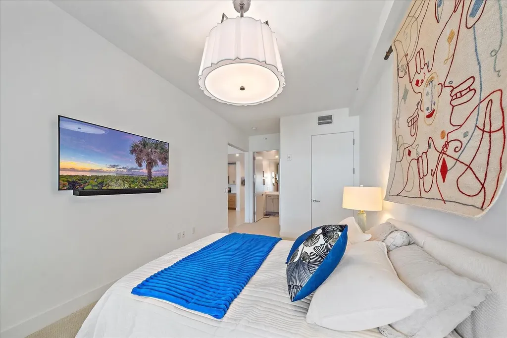 332 Cocoanut Avenue Sarasota FL 34236