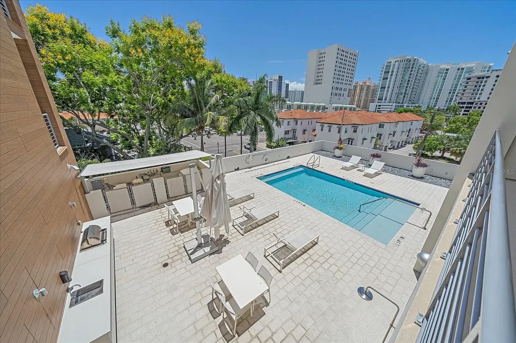 332 Cocoanut Avenue Sarasota FL 34236