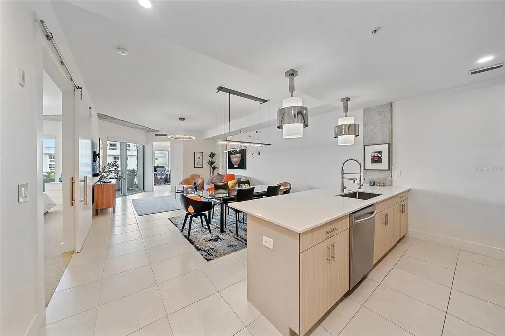 332 Cocoanut Avenue Sarasota FL 34236