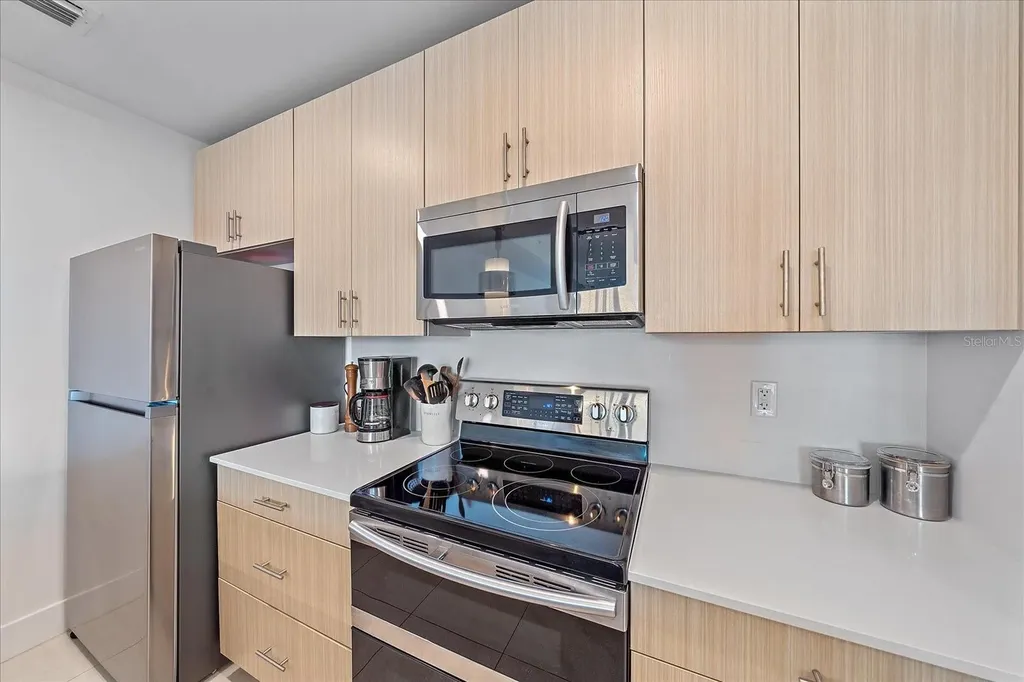 332 Cocoanut Avenue Sarasota FL 34236