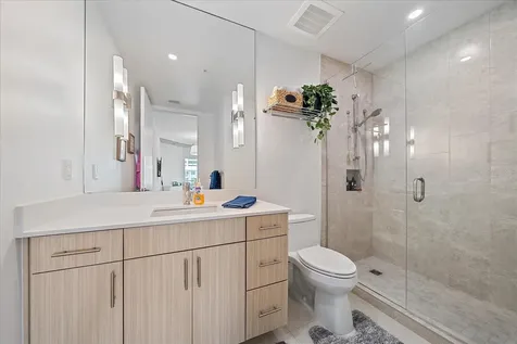 332 Cocoanut Avenue Sarasota FL 34236
