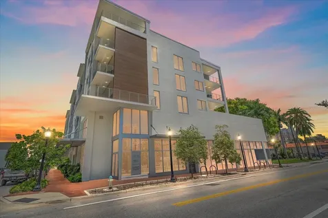 332 Cocoanut Avenue Sarasota FL 34236