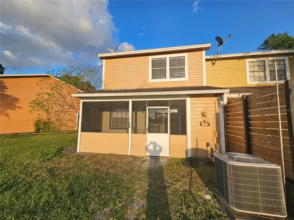 11730 Whitewing Court Orlando FL 32837