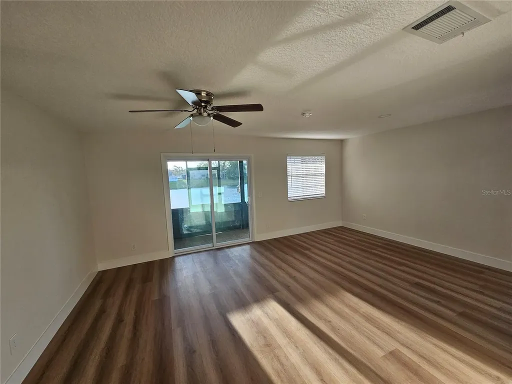 11730 Whitewing Court Orlando FL 32837