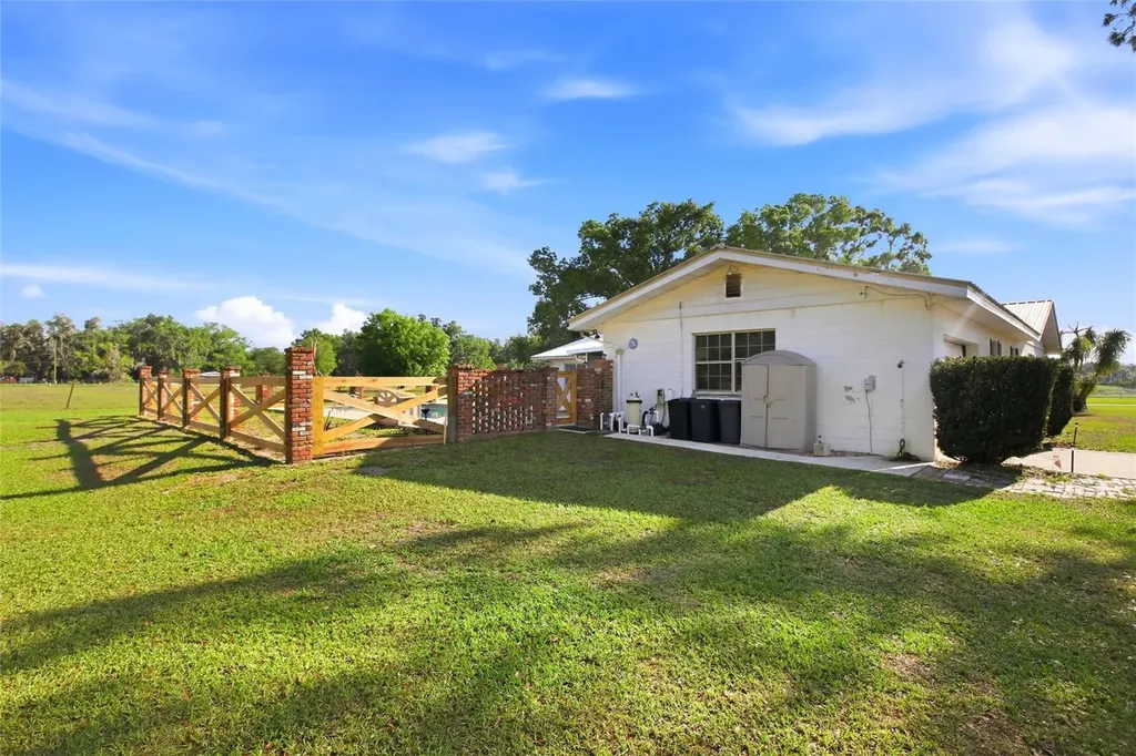 3903 Edison Avenue Bowling Green FL 33834