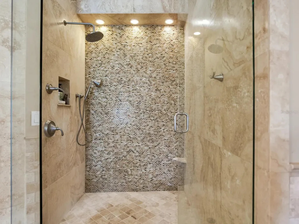 31 N Pine Circle Belleair FL 33756
