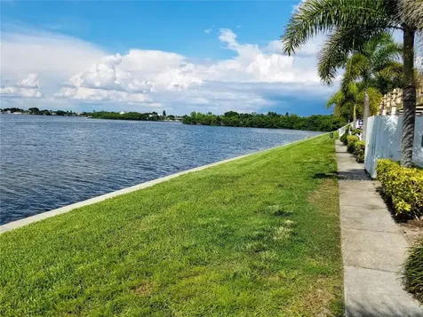 169 Pompano Drive SE St Petersburg FL 33705