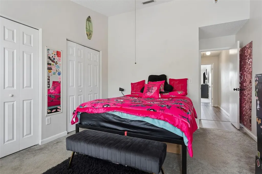 425 Kensington Lake Circle Brandon FL 33511