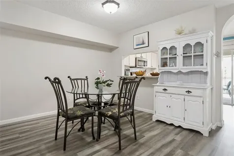 425 Kensington Lake Circle Brandon FL 33511