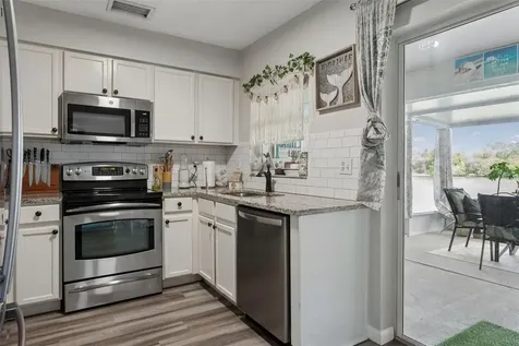 425 Kensington Lake Circle Brandon FL 33511