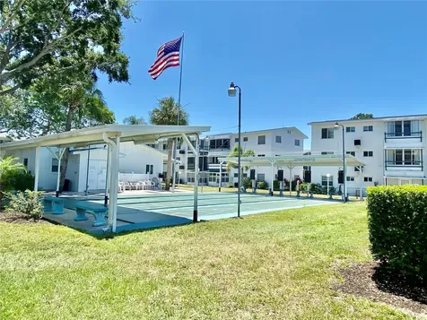 1825 Flamingo Boulevard Bradenton FL 34207