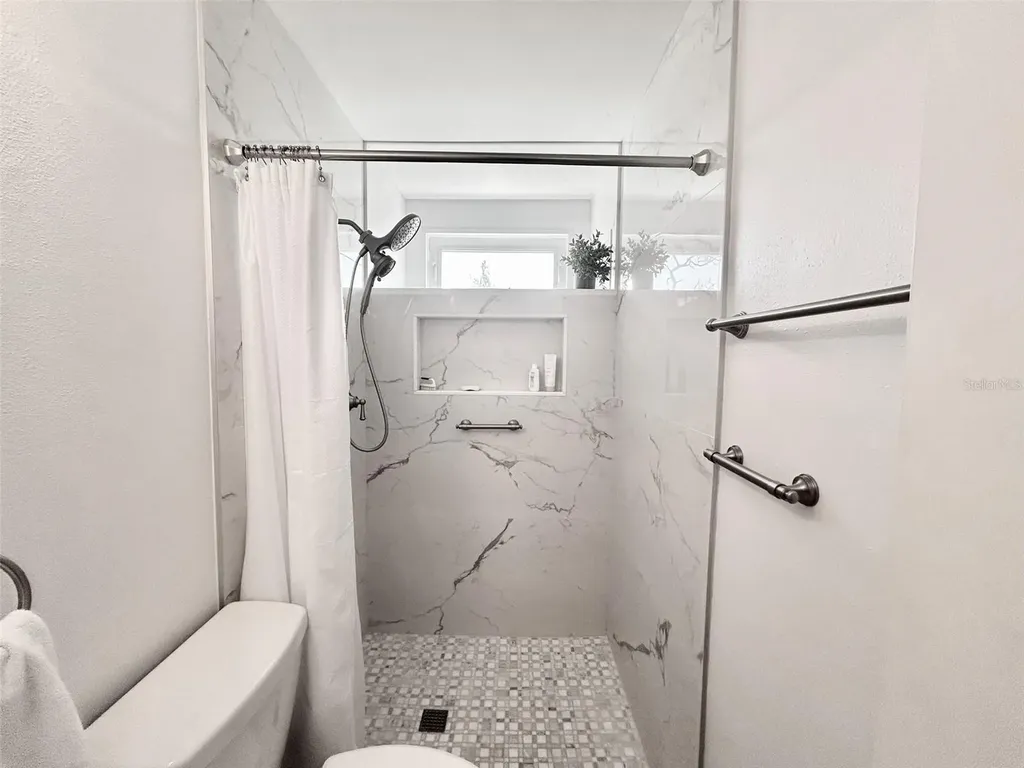 2447 Ecuadorian Way Clearwater FL 33763