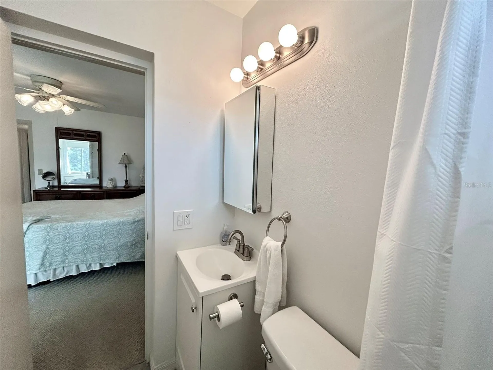2447 Ecuadorian Way Clearwater FL 33763