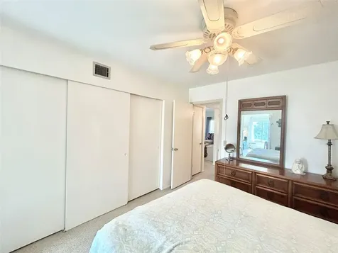 2447 Ecuadorian Way Clearwater FL 33763