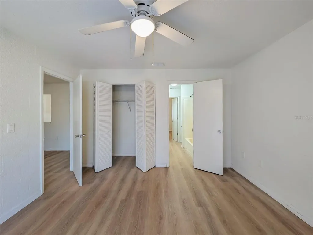 2422 11th Street W Bradenton FL 34205